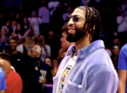 cq9电子游戏-詹姆斯迎来十五赛季出色发挥，曼联观众热烈欢呼！